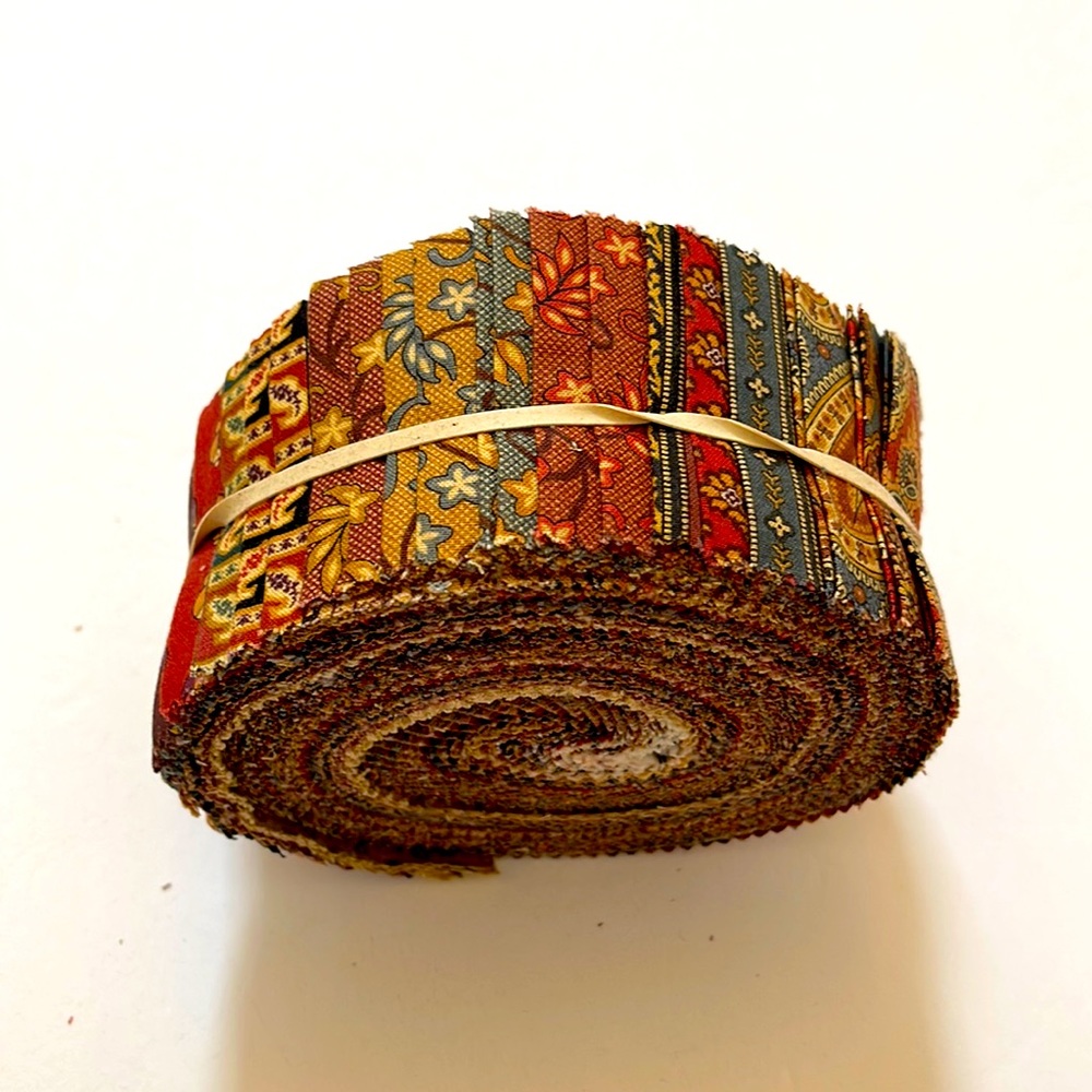 QUILTING FABRIC JELLY ROLL NEW SEWING FALL COLORS BROWNS PAISLEY RED LEAVES